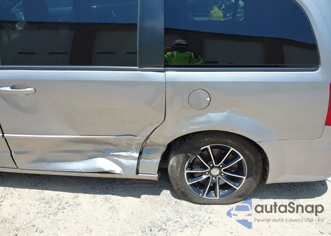 2016 Dodge Grand Caravan R/T z USA, uszkodzony, nr VIN 2C4RDGEG8GR362023